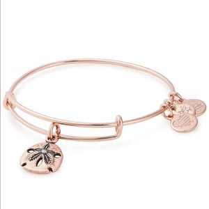 NWOT ✨ Rose Gold Alex & Ani Sand Dollar Bracelet🌴